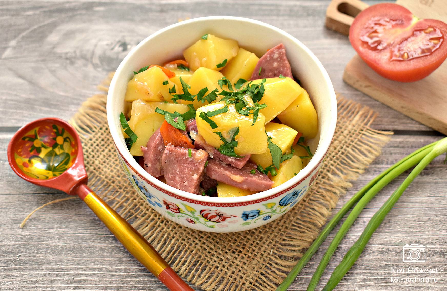 Тушёная картошка с ливерной колбасой